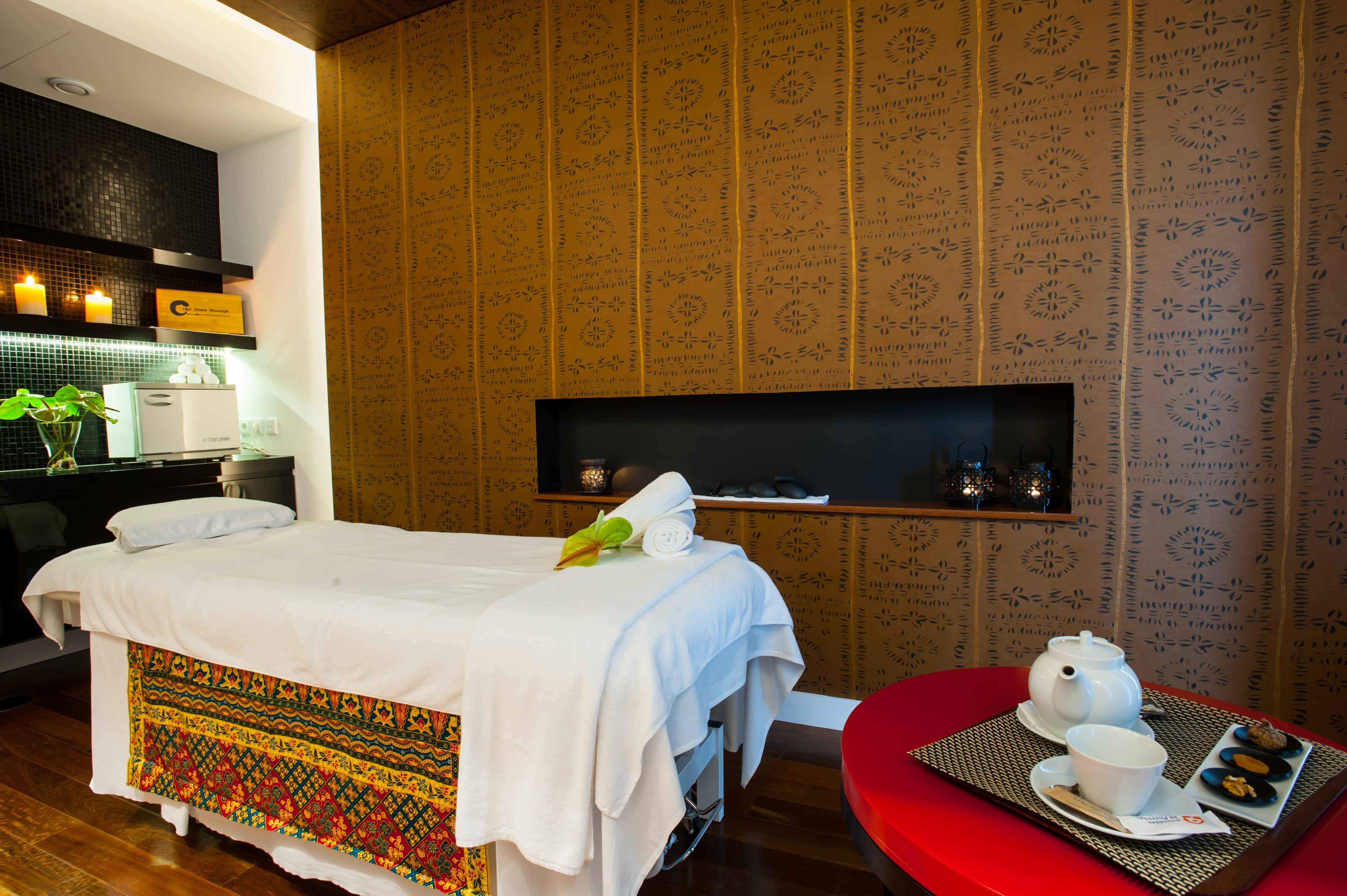Pestana Cidadela Cascais - Pousada & Art District Εξωτερικό φωτογραφία A massage bed