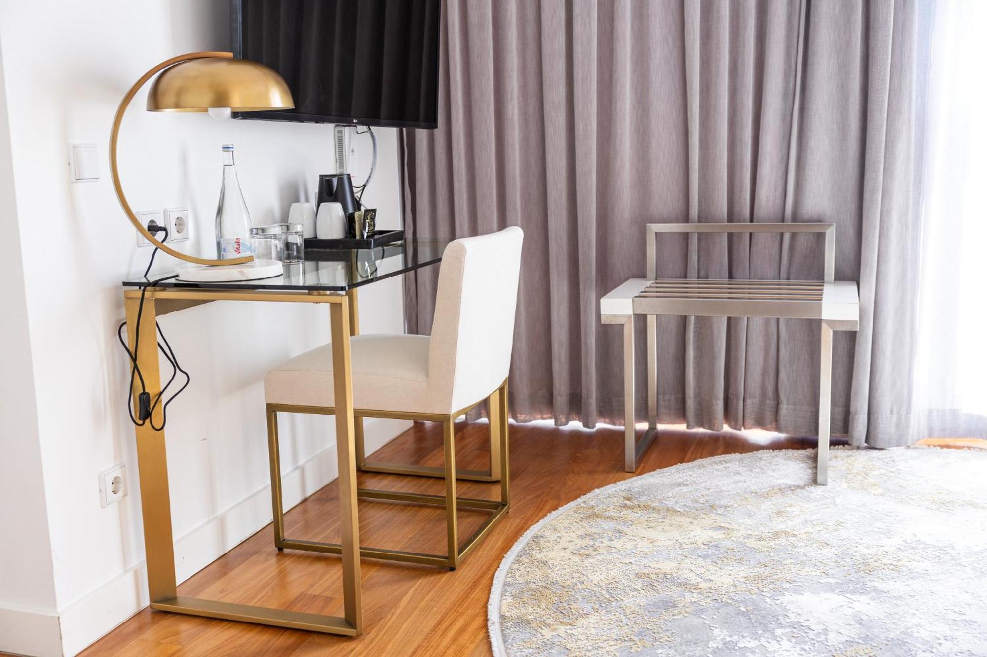 Pestana Cidadela Cascais - Pousada & Art District Εξωτερικό φωτογραφία A dressing table